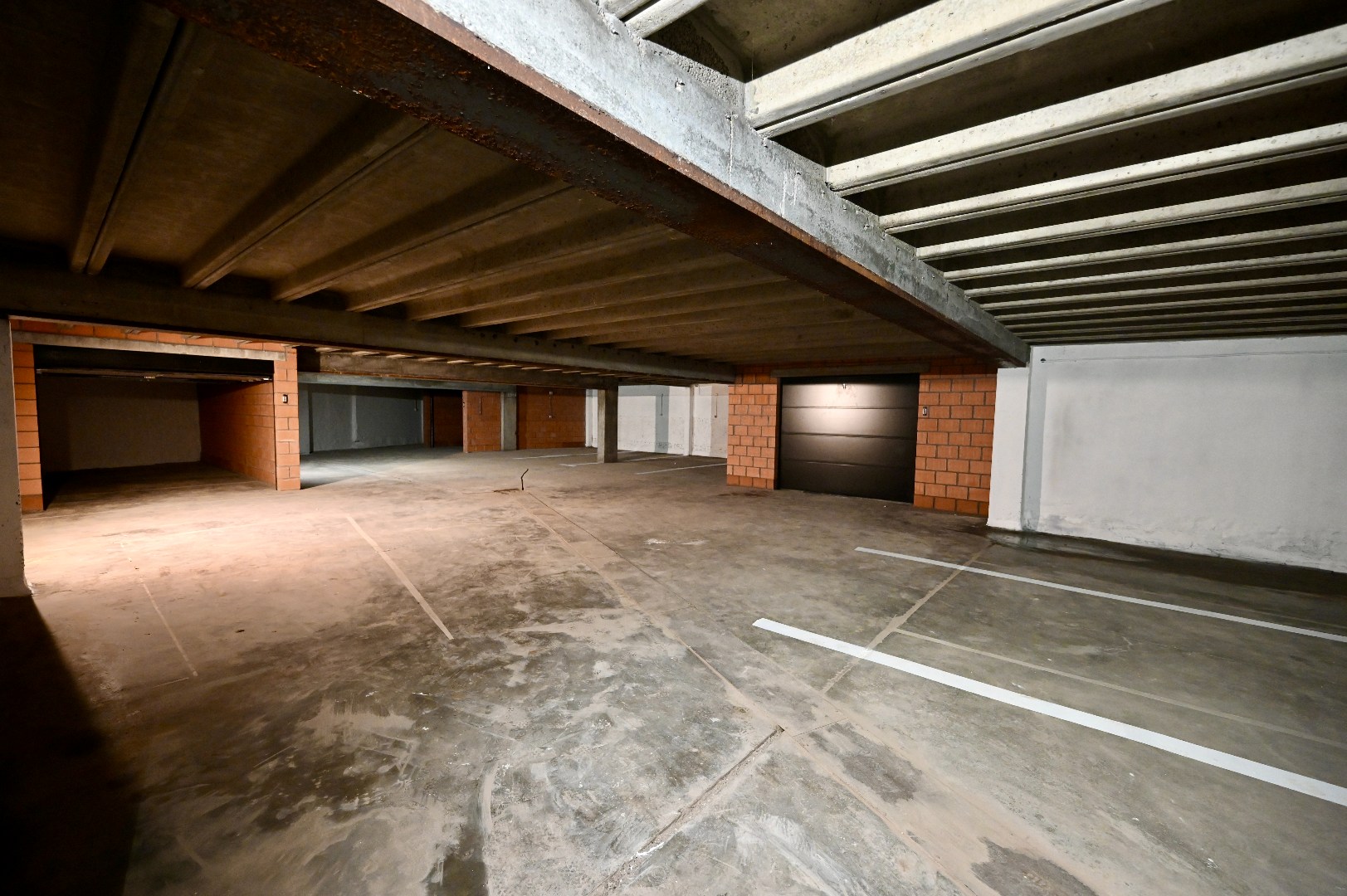 RUIME GARAGEBOX OP CENTRALE LIGGING NABIJ MERCATOR - foto 2