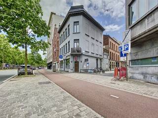 Charmante studio met mezzanine en terras aan de Ankerrui vlakbij 't Eilandje & de LeienOp zoek naar een gezellig stekje in t hart van Antwerpen? Deze...