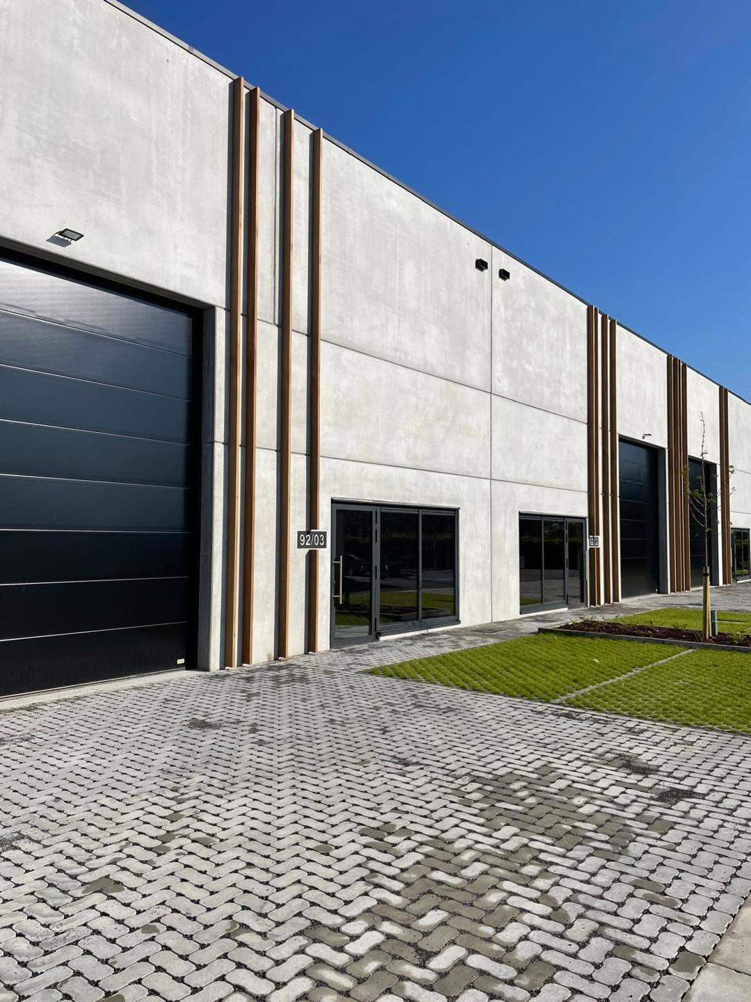 Commercial for rent in Sint-Truiden - photo 4