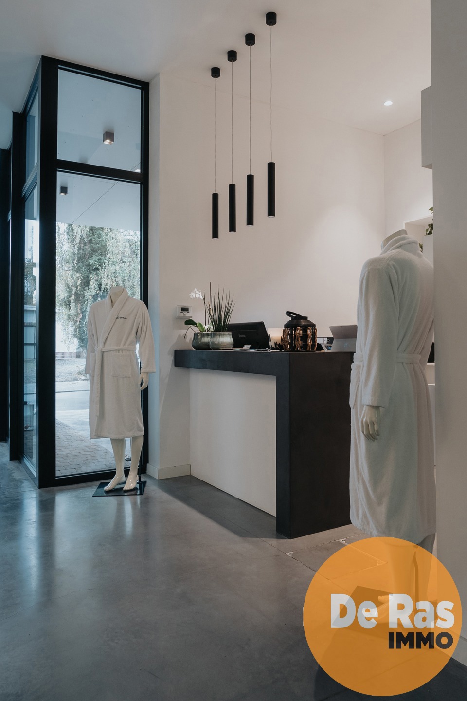 NIEUWERKERKEN – Commercieel pand met wellnessfaciliteiten - foto 3