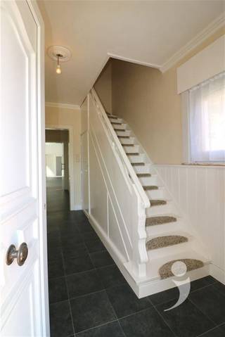 Maison familiale spacieuse dans un endroit calme ! Cette maison prête à être emménagée sur un terrain de 7 acres combine un emplacement idéal avec...