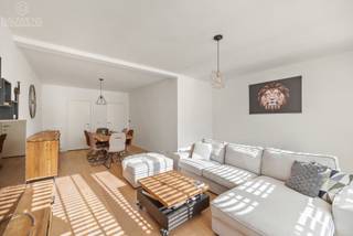 Ben je opzoek naar een lichtrijk appartement met twee slaapkamers, centraal gelegen? Dan is dit een mega kanshebber!! Locatie: Welkom op het...