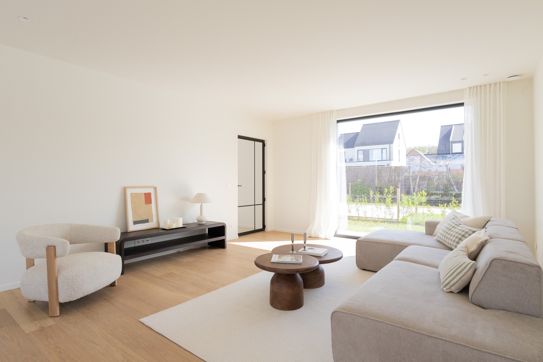 Luxurious villa with versatile space for a professional practice in Rumbeke - photo 3