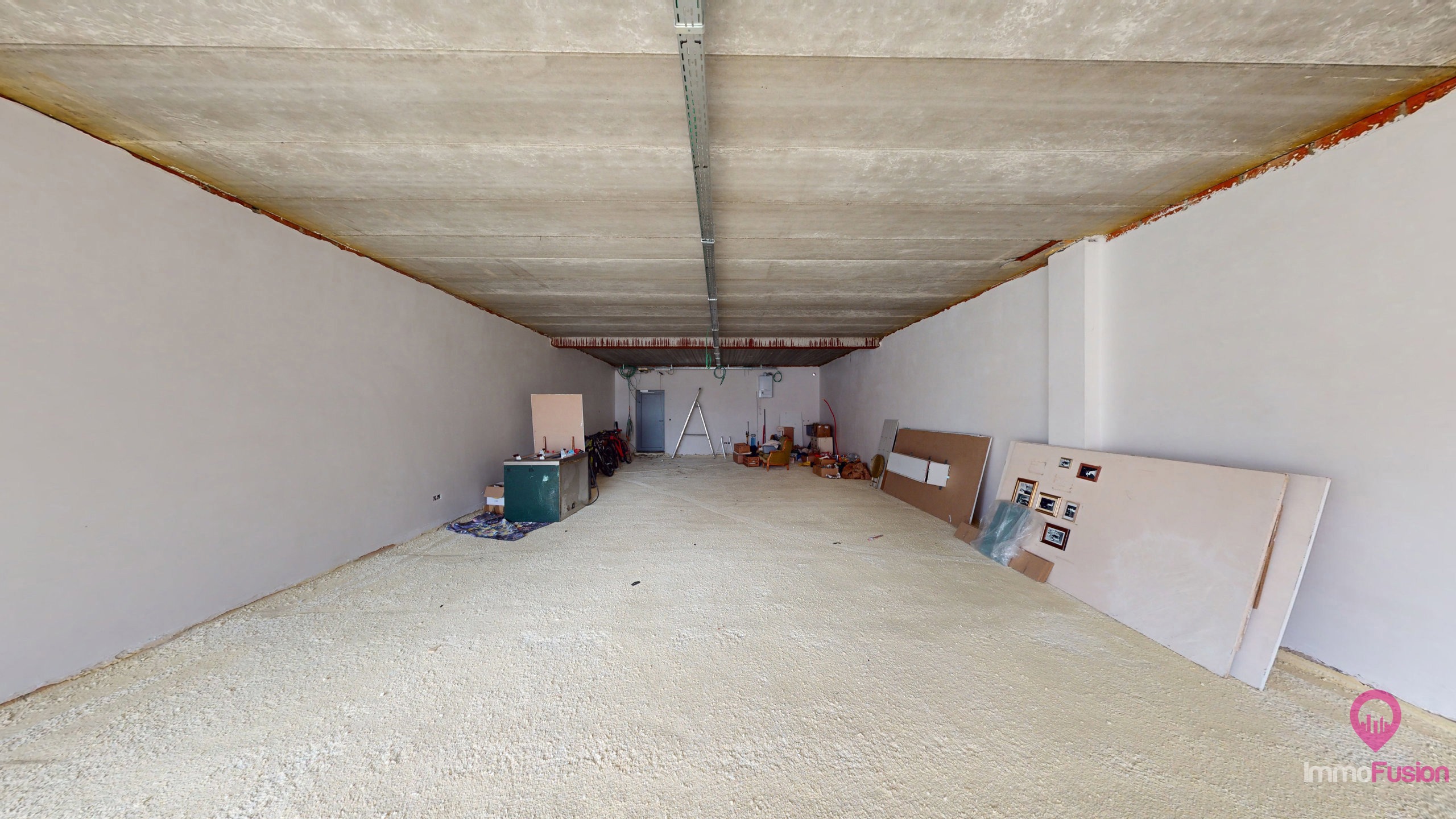 Uitstekend gelegen handelspand met 135m² in hartje Koersel! - foto 3