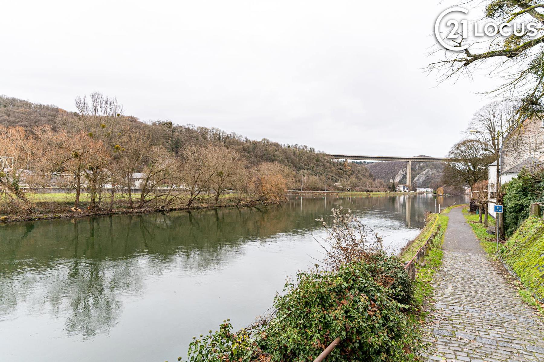 Prachtig gelegen appartement aan het water - foto 3