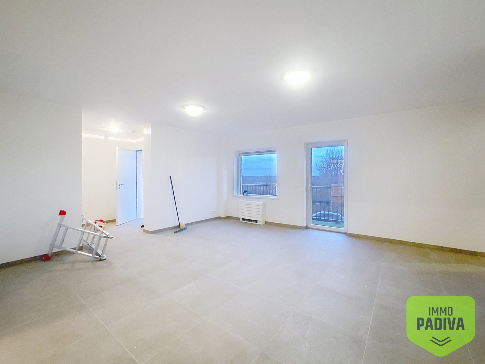 Lichtrijk tweeslaapkamerappartement op wandelafstand van de zeedijk van Middelkerke - foto 4