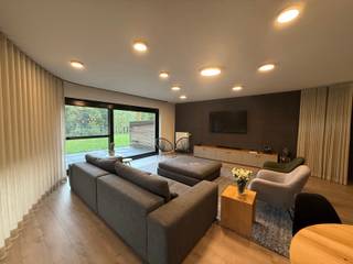 Dit volledig gemeubileerde gelijkvloers appartement biedt de perfecte woonoplossing voor expats en zakelijke professionals die op zoek zijn...