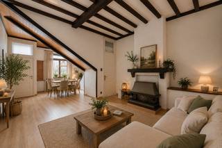 Op zoek naar een betaalbare woning die u volledig naar eigen smaak kunt renoveren?<br />Deze centraal gelegen rijwoning in Kortrijk biedt een uitstekende combinatie van ligging, ruimte en potentieel.<br /><br />De woning bevindt zich op een goede locatie, op wandelafstand van het centrum en met een vlotte verbinding naar de R8.<br />Winkels, scholen, openbaar vervoer en andere dagelijkse voorzieningen zijn snel bereikbaar, wat deze eigendom interessant maakt voor zowel eigen bewoning als investering.<br /><br />Op het gelijkvloers beschikt de woning over een inkomhal, een leefruimte en een geïnstalleerde hoekkeuken. Via de doorgang met veranda bereikt u de volledig afgesloten tuin, waar u geniet van voldoende privacy en een aangename zonnige oriëntatie. Verder zijn er een apart toilet, een kelder en een ruime, praktische bergplaats aanwezig.<br /><br />De eerste verdieping omvat twee volwaardige en ruime slaapkamers.<br /><br />Via een vaste trap bereikt u de tweede verdieping, waar zich een derde slaapkamer en een zoldergedeelte bevinden.<br />Deze ruimte biedt bijkomende mogelijkheden en kan verder worden ingericht als extra slaapkamer, bureau, hobbyruimte of bergruimte.<br /><br />Hoewel de woning renovatie vraagt, vormt ze een uitstekende basis voor wie op zoek is naar een betaalbaar pand met veel mogelijkheden op een gunstige locatie.<br />Een interessante opportuniteit voor handige starters, gezinnen of investeerders die de meerwaarde van een renovatieproject weten te waarderen.<br /><br />Ontdek zelf het potentieel van deze woning en plan vandaag nog uw bezoek rechtstreeks met de eigenaars.<br /><br />* Bepaalde afbeeldingen zijn digitaal gevisualiseerd en geven een indruk van hoe de woning kan worden ingericht. <br /><br />EPC 638 kWh/m2 (F-Label)<br /><br />+ Uitstekende ligging met vlotte bereikbaarheid<br />+ Woning met renovatiepotentieel<br />+ Tuin met voldoende privacy<br />+ Gunstige bewoonbare oppervlakte<br />+ Starterswoning of investeringseigendom<br /><br />* Bieden kan vanaf 125.000 euro - Elk bod wordt overgemaakt aan de eigenaars, die zich het recht voorbehouden om een bod al dan niet te aanvaarden *<br /><br />KOOP DEZE WONING RECHTSTREEKS VAN DE EIGENAARS!<br /><br />0470/02.62.16<br /><br />DEZE EIGENDOM WORDT VERKOCHT ZONDER VASTGOEDMAKELAAR!<br /><br />Ook beslist om uw eigendom te verkopen? Bespaar de makelaar dankzij onze reeds bewezen succesformule.<br />