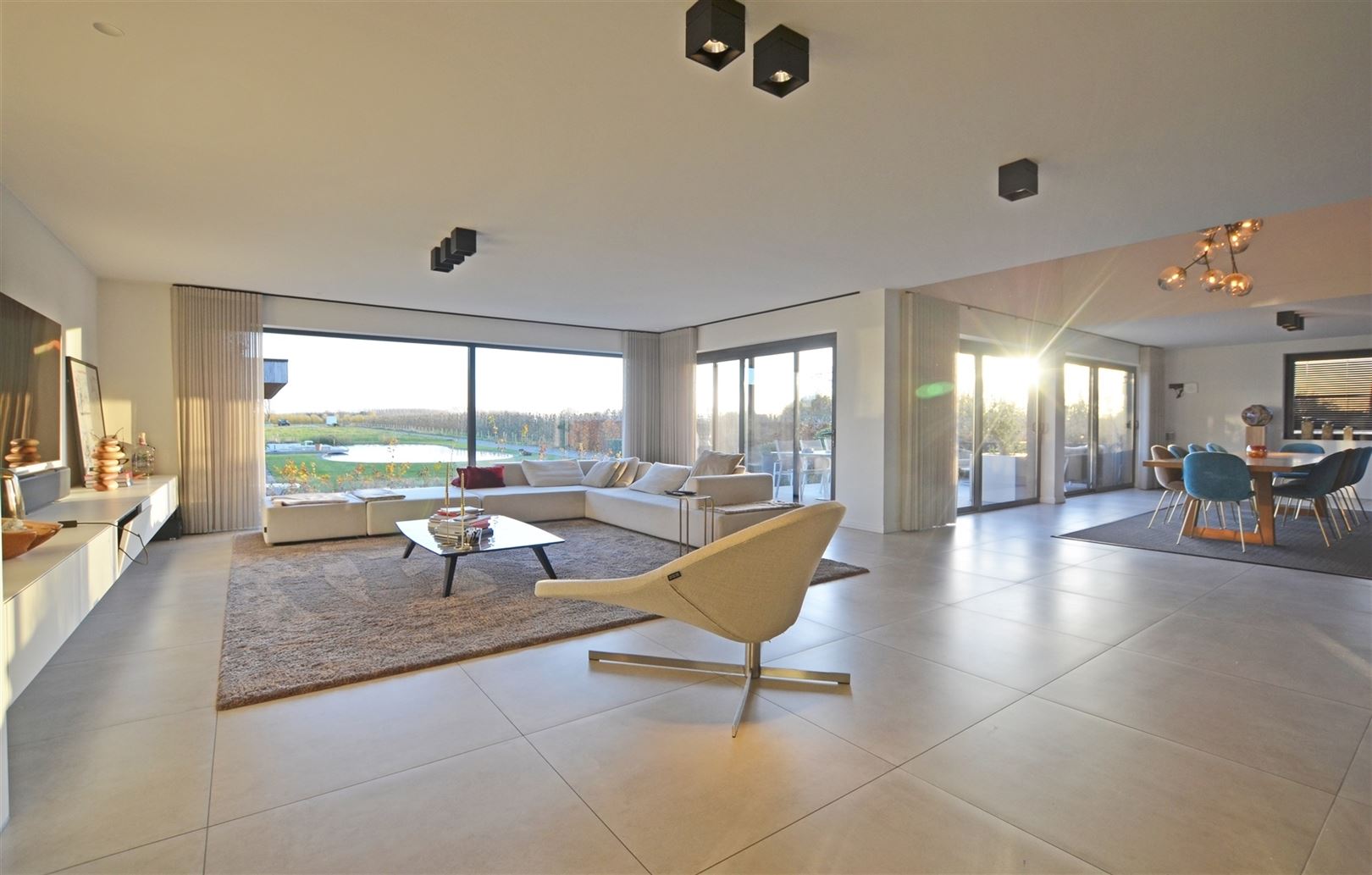 Landelijk gelegen villa met weids zicht. - foto 3