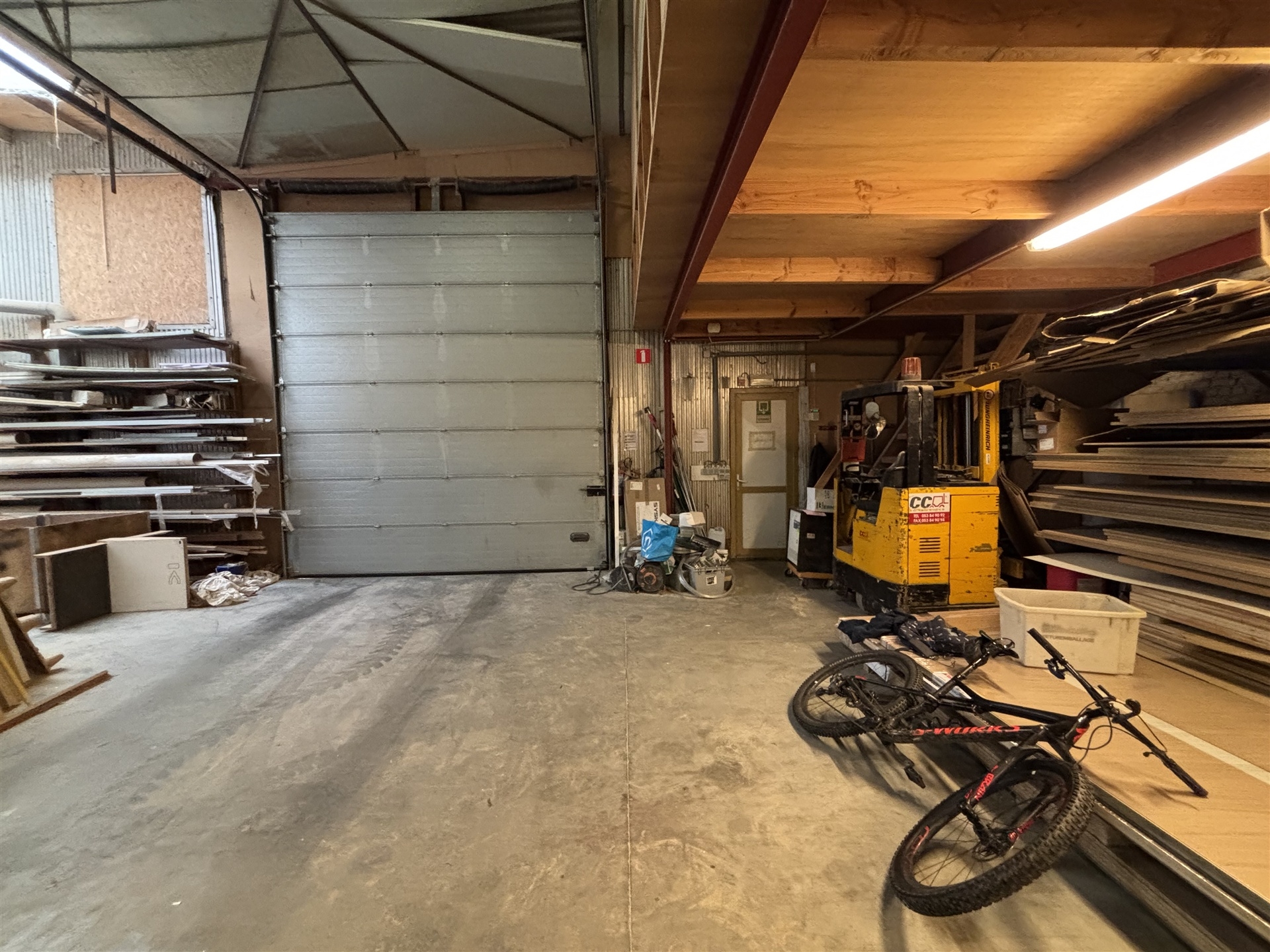 Loods met projectmogelijkheid in het hart van Merchtem - foto 5