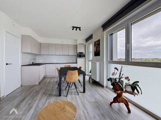 Stijlvol en recent appartement gelegen op een toplocatie nabij alle voorzieningen, terwijl u tegelijk geniet van rust en privacy in een...
