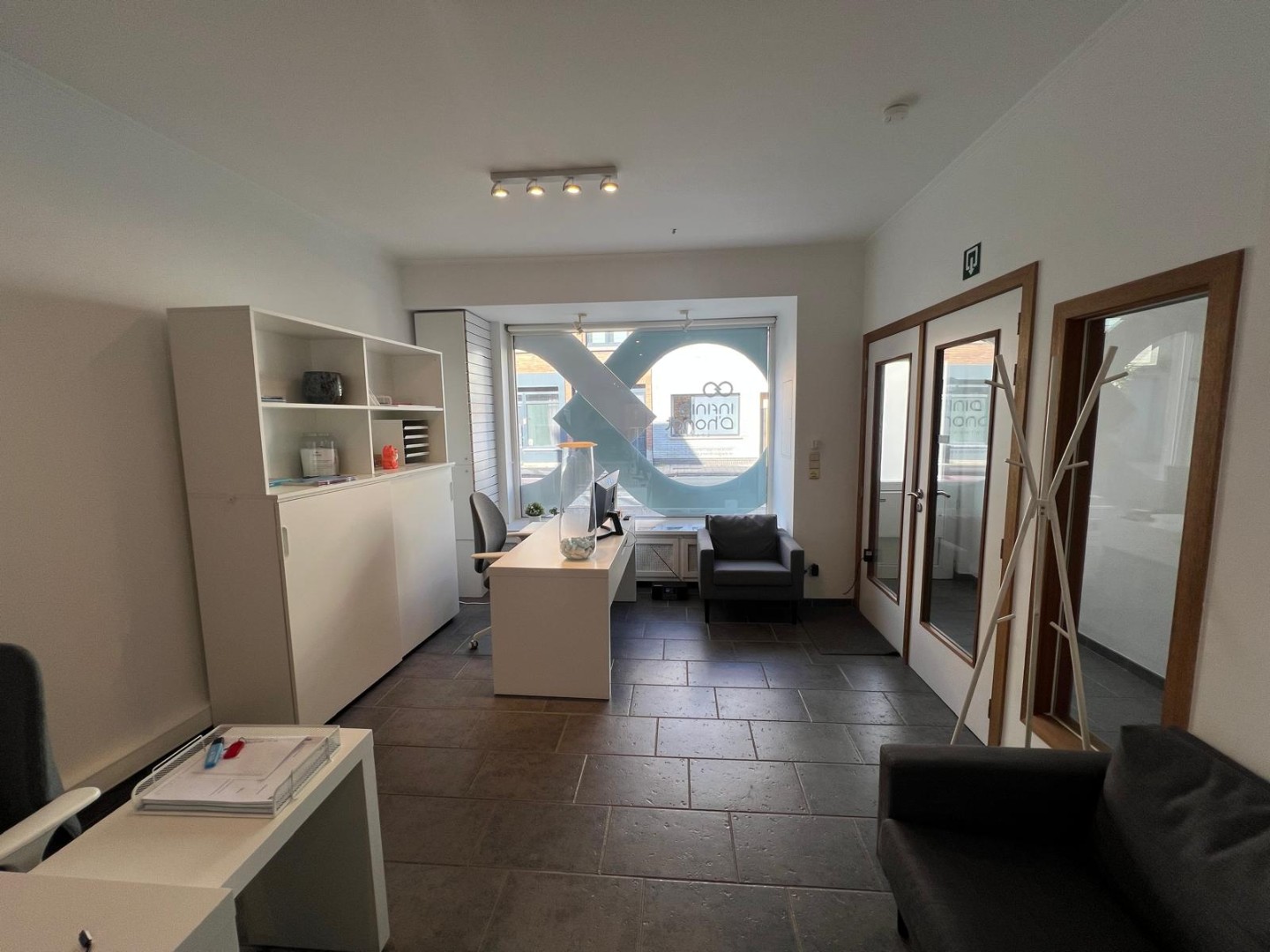 Commercial à louer à Gand - photo 2