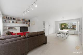 Opendeurdag op 10 maart - inschrijven via www.polares.euDeze instapklare en energiezuinige woning is gelegen in een rustige en gegeerde straat in...