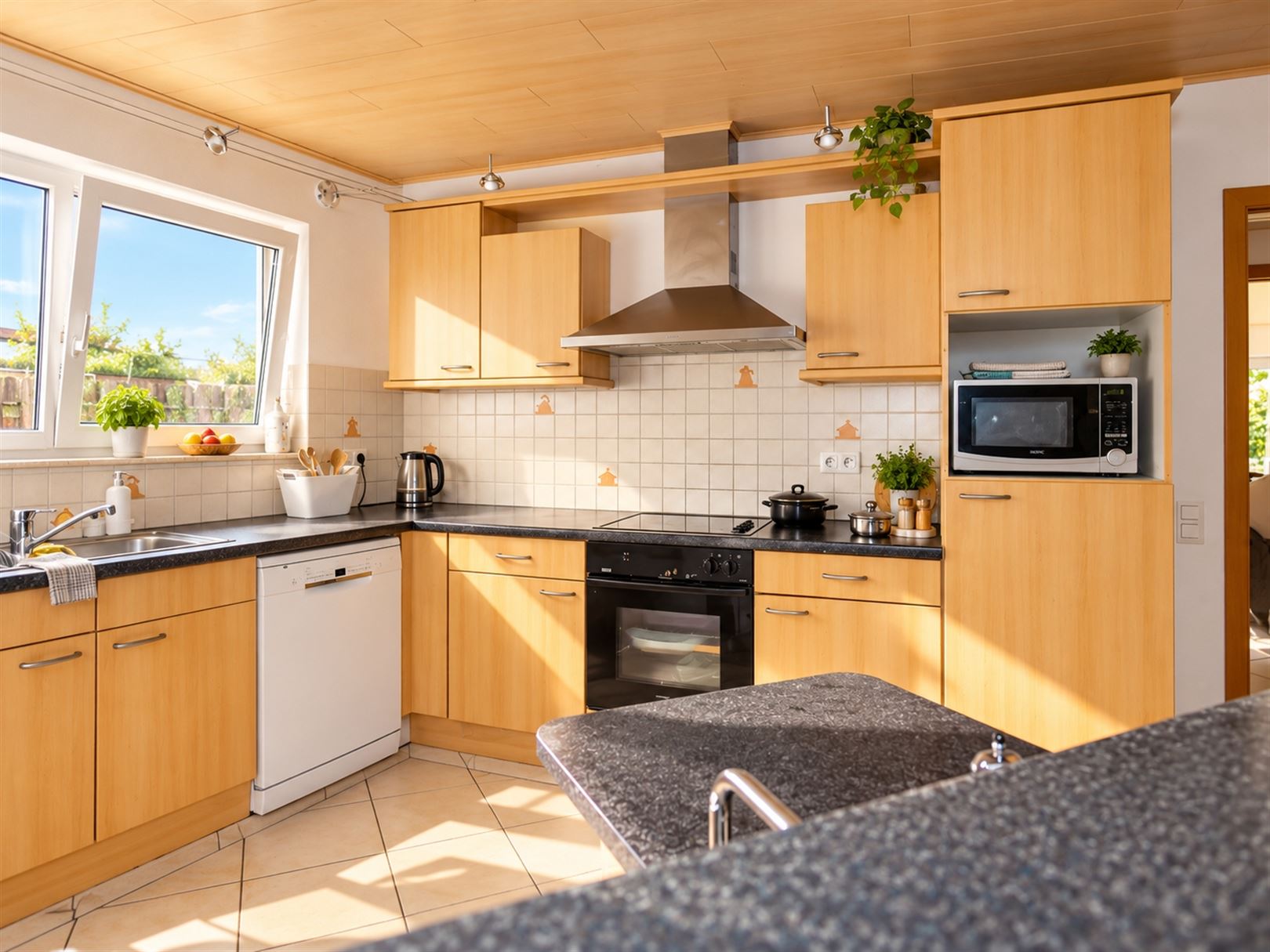 Gelijkvloers appartement met twee slaapkamers en tuin - foto 4