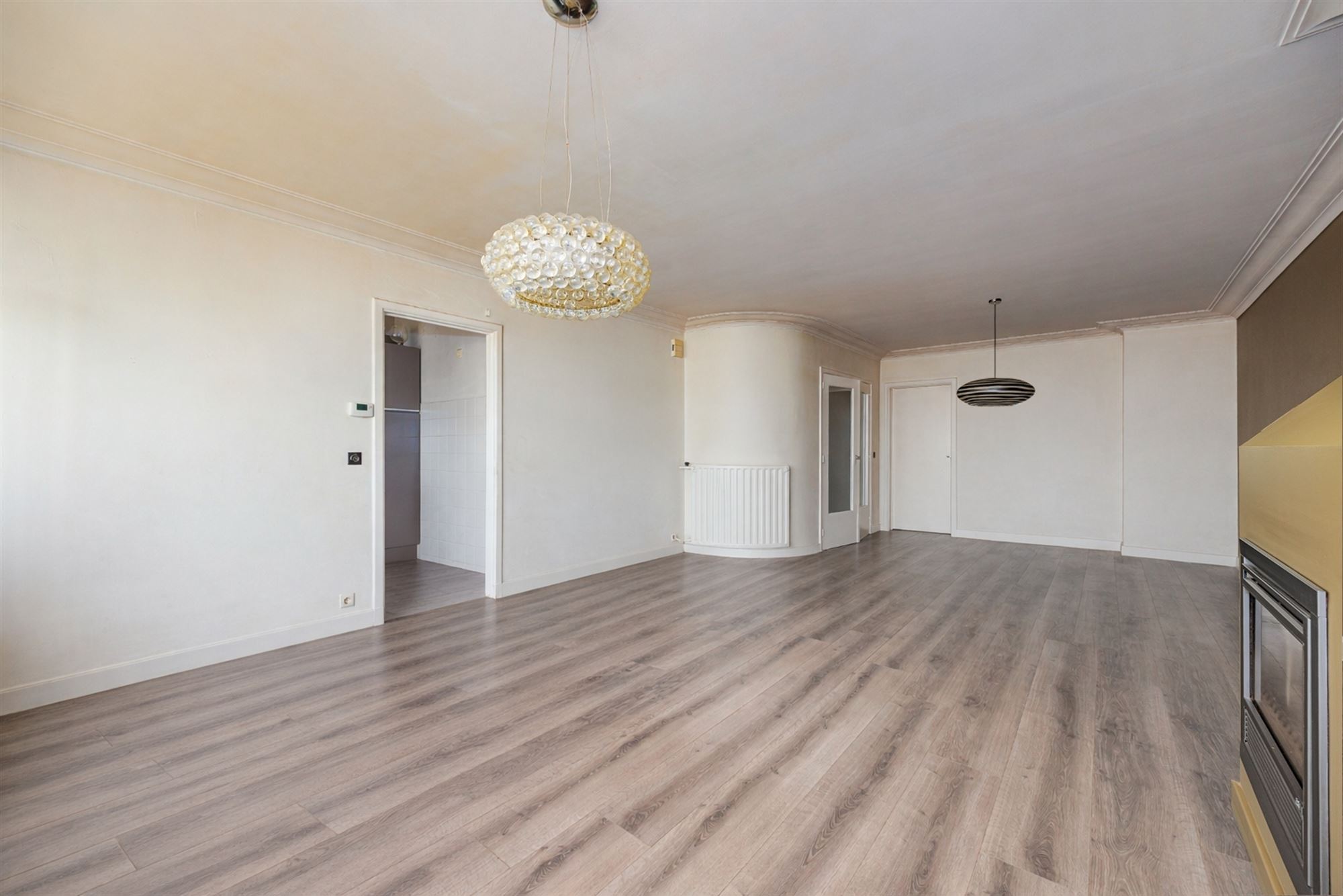 Ruim 2 slaapkamer appartement te Merksem - foto 5