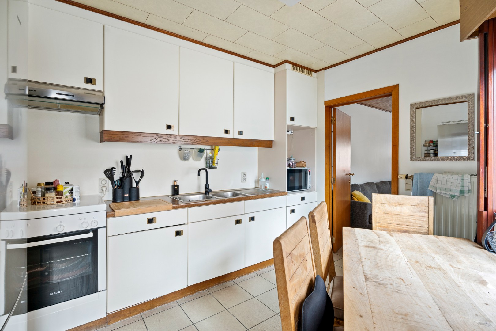 Huis met inpandige garage, tuin en  atelier te Wondelgem - foto 5