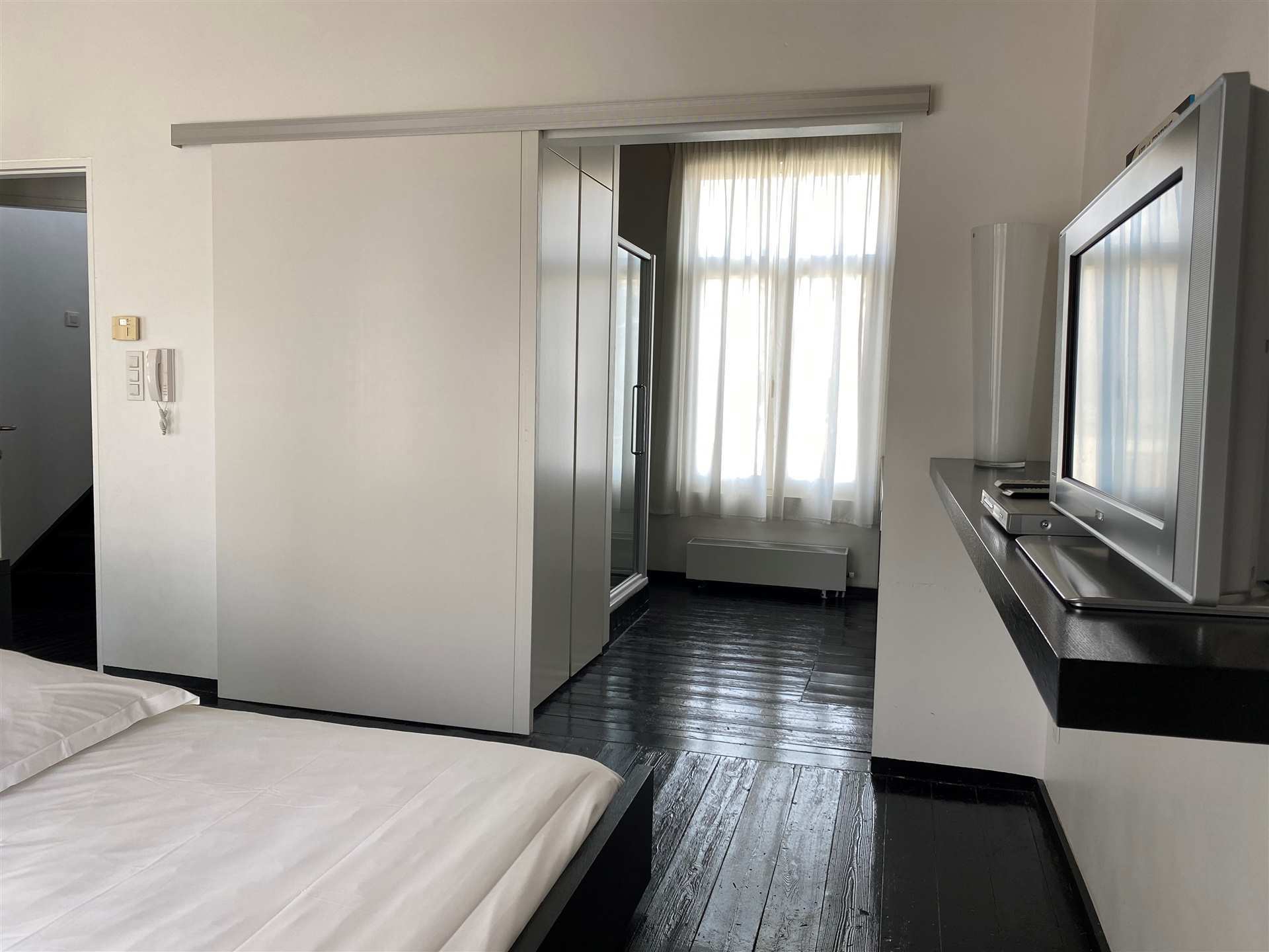 Stijlvolle bemeubelde bovenwoning in hartje Antwerpen - foto 5