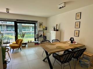 Knap afgewerkt doorloop appartement op rustige ligging aan de Veurne vaart in Nieuwpoort-stad. Het appartement is recent van 2018 en biedt...