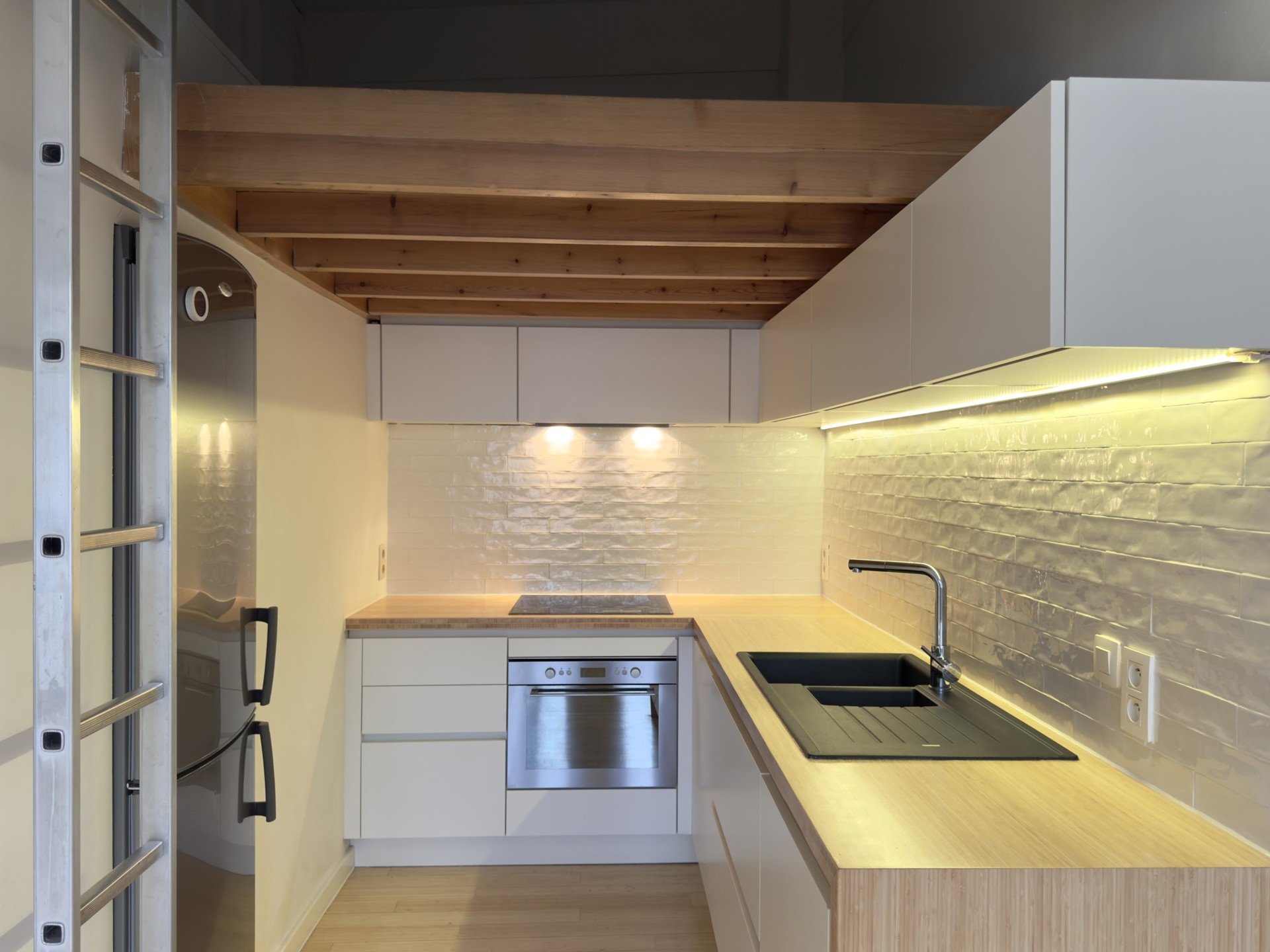 charmant gelijkvloersappartement op de Sint-Andriesplaats - foto 5