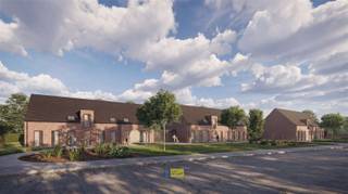 In het charmante Berendrecht bevindt zich dit exclusieve nieuwbouwproject van 9 woningen met 3 slaapkamers, gelegen in een verkeersluw woonerf. De woningen combineren hedendaagse architectuur met maximaal wooncomfort en een sterke focus op energiezuinig en duurzaam wonen. Het project is voorzien van een ondergrondse parkeergarage, waardoor het woonerf autoluw en veilig blijft. Daarnaast beschikt elke woning over een private kelderberging, ideaal voor extra opslagruimte.Troeven van het project: Nieuwbouwproject met 9 woningen, Rustig en kindvriendelijk woonerf, Energiezuinig (BEN-normen), Ondergrondse parkeerplaatsen, Private kelderberging per woning, Aangename ligging nabij groen, scholen en verbindingswegen. Een unieke kans voor wie op zoek is naar rustig wonen met hedendaags comfort in een aangename dorpsomgeving.📞 Interesse? Contacteer ons vrijblijvend voor plannen, prijzen en verdere informatie.