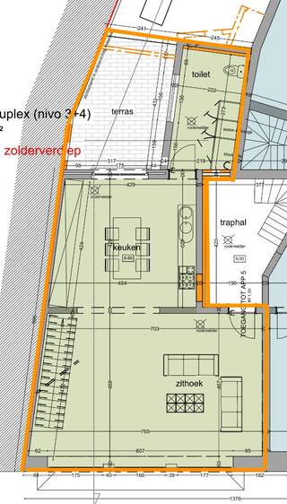 JUNOVASTGOED.BE voor virtuele rondleiding, documenten,...Gelegen in centrum Zottegem zoekt dit zeer ruim duplexappartement een nieuwe...