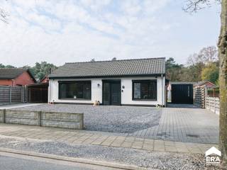 Open bebouwing gelegen in een groene woonkern te Pelt nabij bos en scholen.Deze gelijkvloerse woning beschikt onder andere over drie comfortabele...