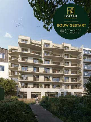 BOUWWERKEN GESTART!<br /><br />In de gegeerde Harmoniewijk in Antwerpen ontwikkelt Fides het nieuwbouwproject LOZAAN. Het project omvat twee stijlvolle gebouwen, verbonden door een groene binnentuin met eeuwenoude bomen. Deze groene ruimte, een overblijfsel van de historische stadstuinen, vormt een uniek kader waarin stijlvol wonen en natuur harmonieus samenkomen.<br /><br />LOZAAN biedt een gevarieerd woonaanbod met appartementen van één tot drie slaapkamers. Op het gelijkvloers beschikken de appartementen over een privatief tuintje dat aansluit op de gemeenschappelijke binnentuin. Op de verdiepingen zijn er ruime terrassen en enkele appartementen met balkon. De hoogwaardige afwerking loopt als een rode draad doorheen alle woonunits. Wie tijdig beslist, kan bovendien nog persoonlijke keuzes maken in keuken, badkamer, vloerbekleding en indeling.<br /><br />De ligging in de Harmoniewijk is een absolute troef. Hier woont u in een dynamische en elegante buurt met alle voorzieningen in de onmiddellijke omgeving: winkels, scholen, openbaar vervoer en parken. Daarnaast beschikt LOZAAN over een ondergrondse parkeergarage met inrijhelling.<br /><br />Met LOZAAN kiest u voor een combinatie van klassieke elegantie, hedendaagse architectuur en een uitzonderlijke groene woonomgeving in hartje Antwerpen.<br /><br />Info, brochure en afspraak: www.fidesinvest.be/lozaan<br /> 