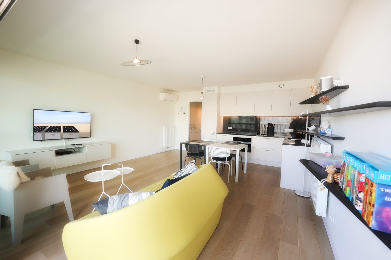 Schitterende studio met slaaphoek, zonneterras en frontaal zeezicht ! - foto 4