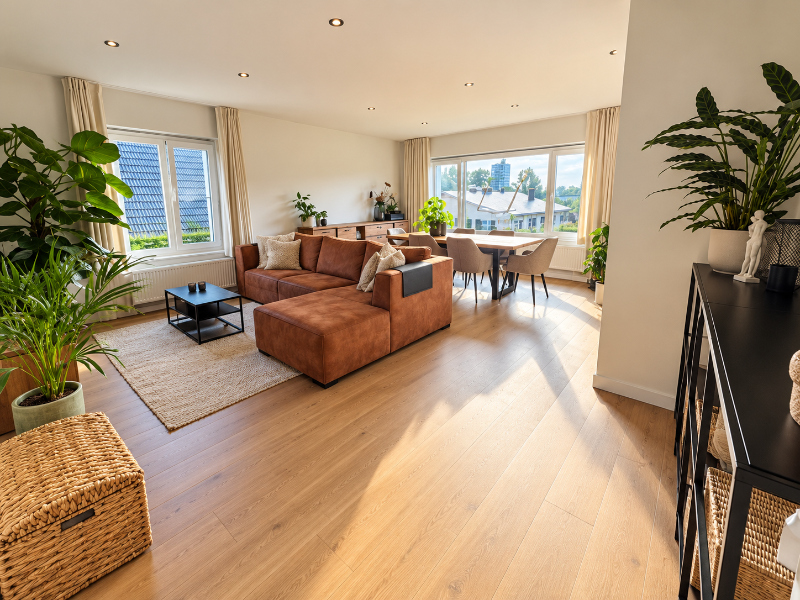 Modern knap gerenoveerd appartement met veel lichtinval gelegen aan de rand van de stad. - foto 5
