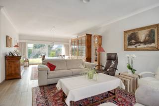 Deze instapklare gelijkvloerse woning is gelegen in een rustige, residentiële woonwijk te Sint-Job-in-’t-Goor met uitsluitend plaatselijk verkeer...