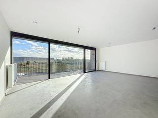 In de Rodestraat 85A te Veurne vinden we dit modern appartement met 2 ruime slaapkamers en gezellig terras . Het appartement is volledig nieuw...