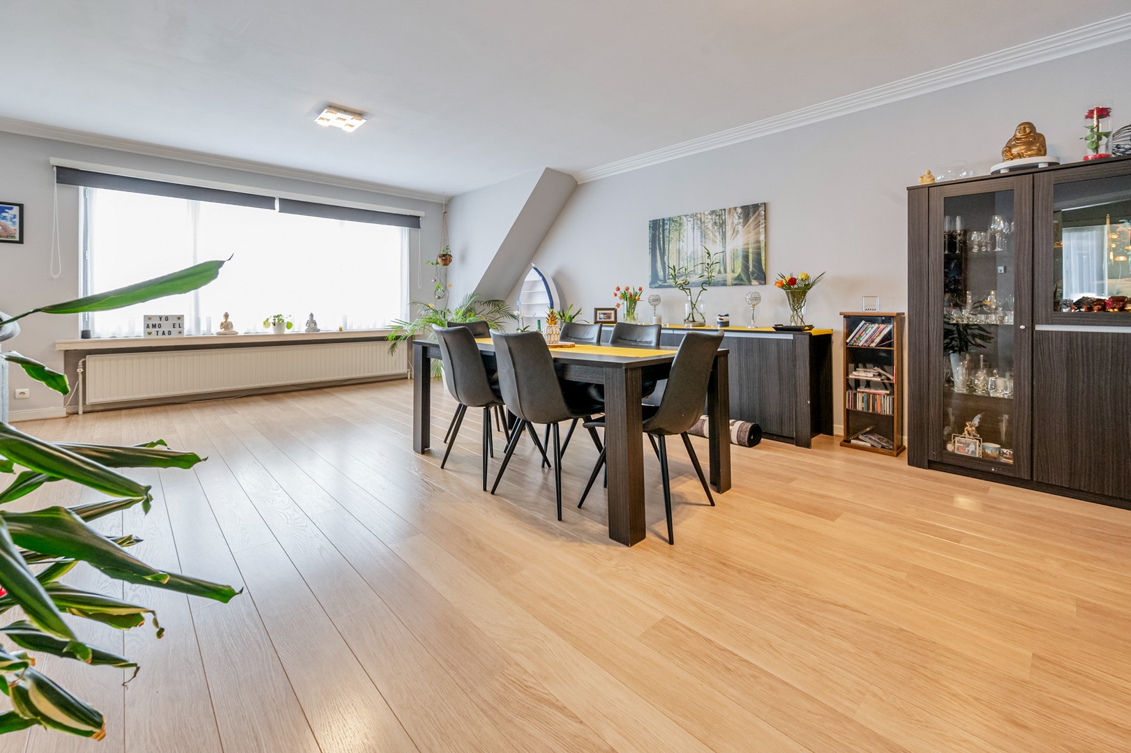 Knap en ruim duplexappartement met 3 slkmrs, garage en er worden nog nieuwe pvc ramen geplaatst - foto 5