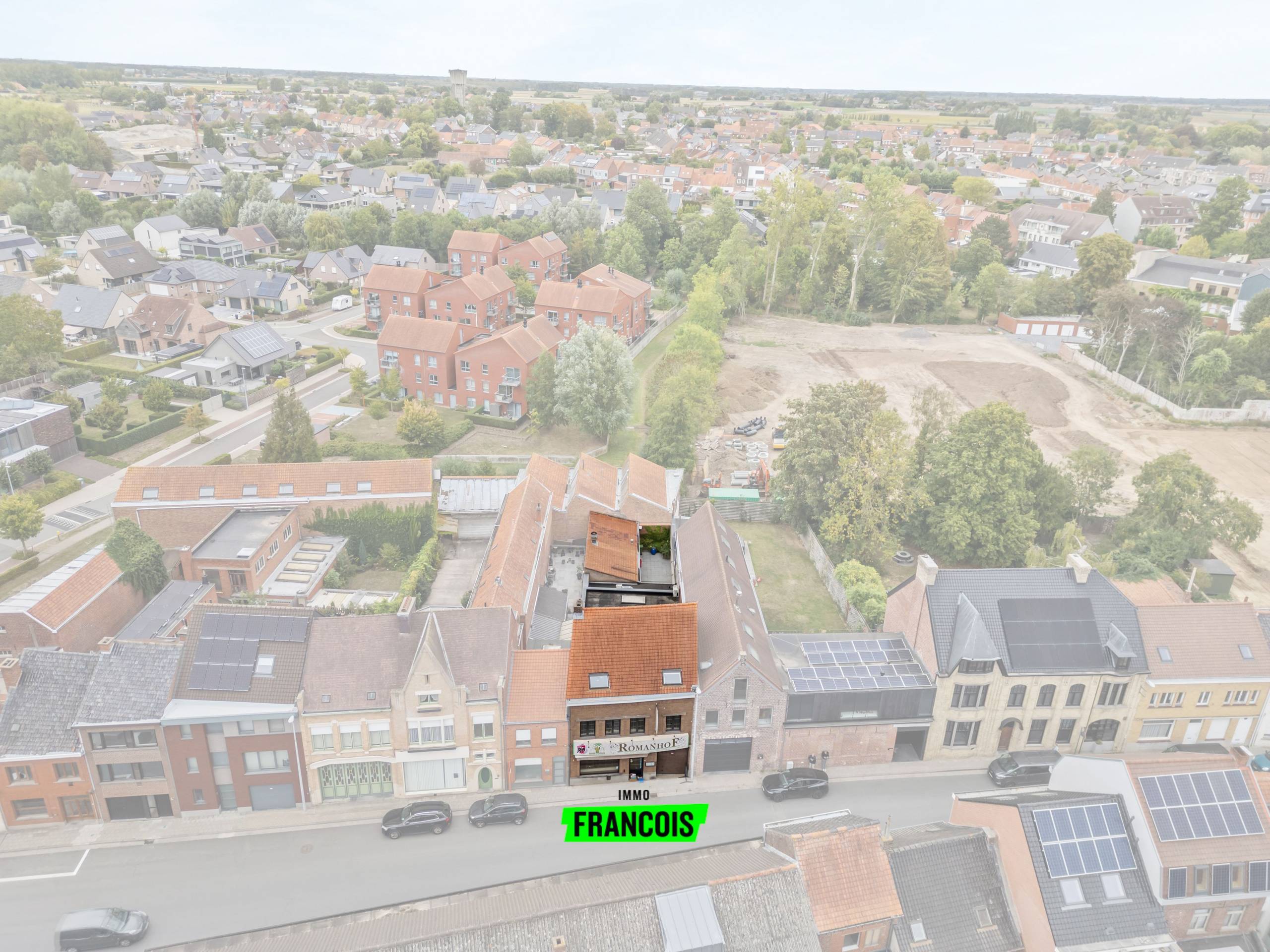 Ruime woonst en handelspand te koop in hartje Poperinge - foto 5