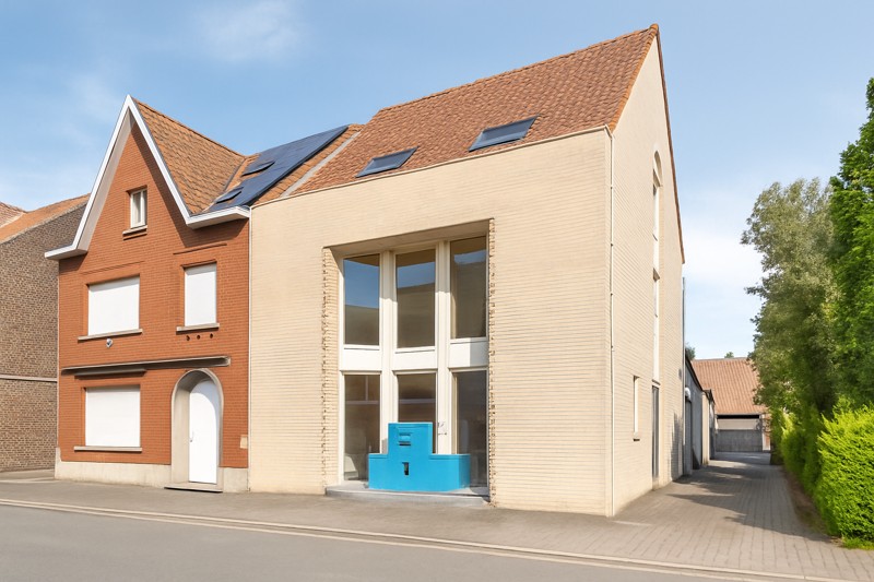 Ruime eigendom met tal van mogelijkheden TE KOOP nabij het centrum van DESSELGEM! - foto 1