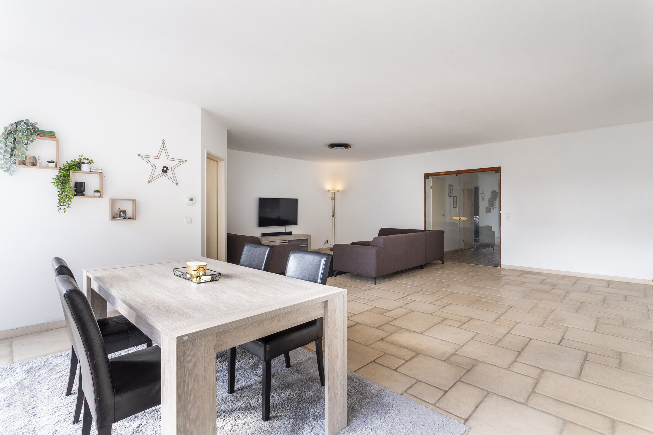 ruim app. ca 125 m² met 2 slpks &amp; terras vlakbij Den Brandt - foto 3