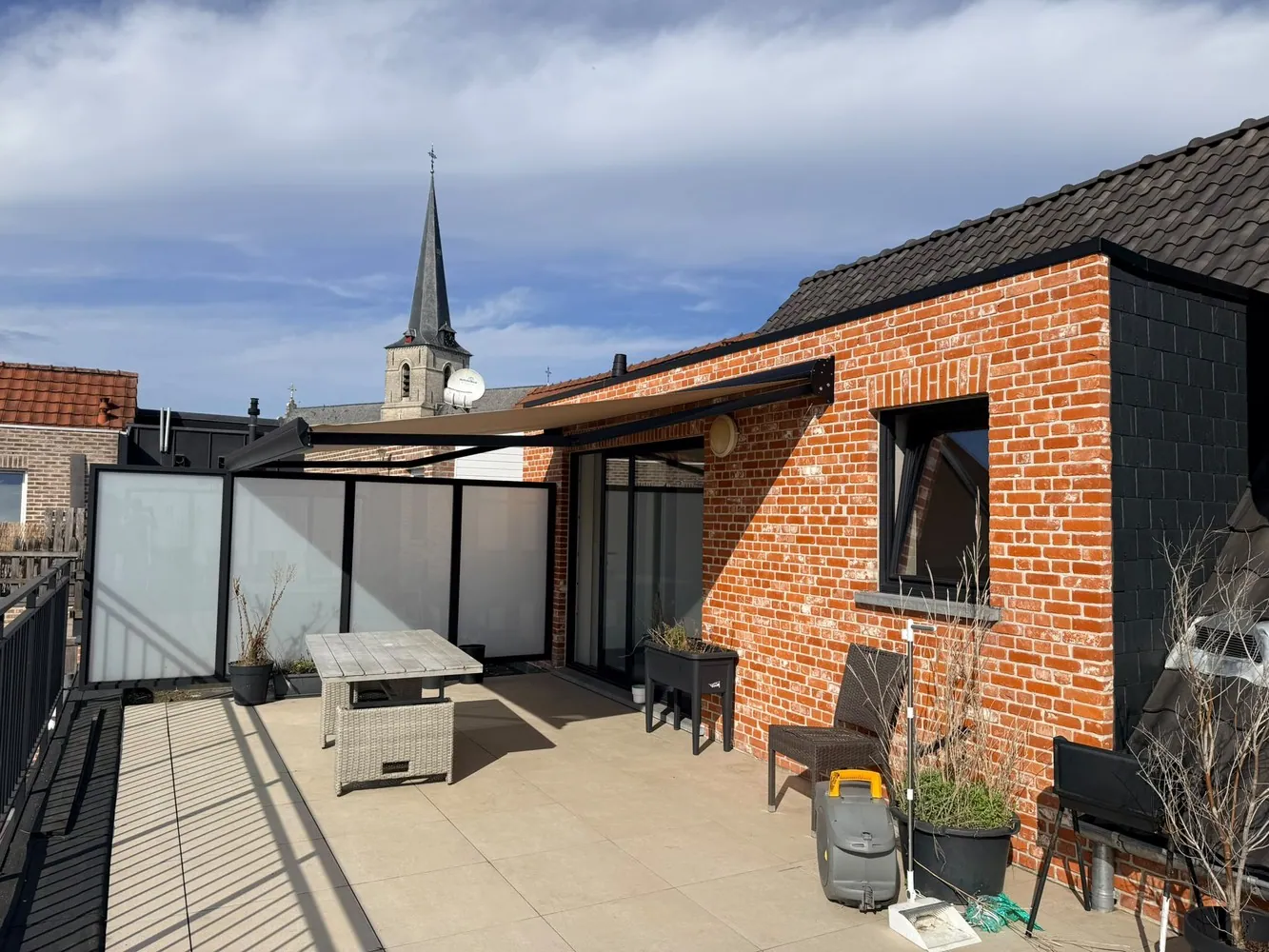 Nieuwbouwappartement met één slaapkamer en een ruim Z-terras te Broechem! - foto 1