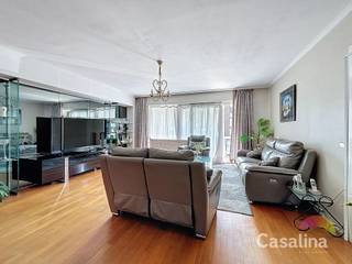 CASALINA Real Estate biedt exclusief te koop aan: Appartement met 3 slaapkamers op de eerste verdieping, met een bewoonbare oppervlakte van 110m²...