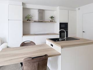 In de Ieperse steenweg 6 te Veurne vinden we dit modern appartement met 1 slaapkamer, terras en ondergrondse staanplaats.INDELING:>...