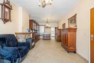 Ben je op zoek naar een woning met potentieel, gelegen in het hart van Sint-Gillis-Waas? Dan is deze halfopen bebouwing met garage, tuin en...