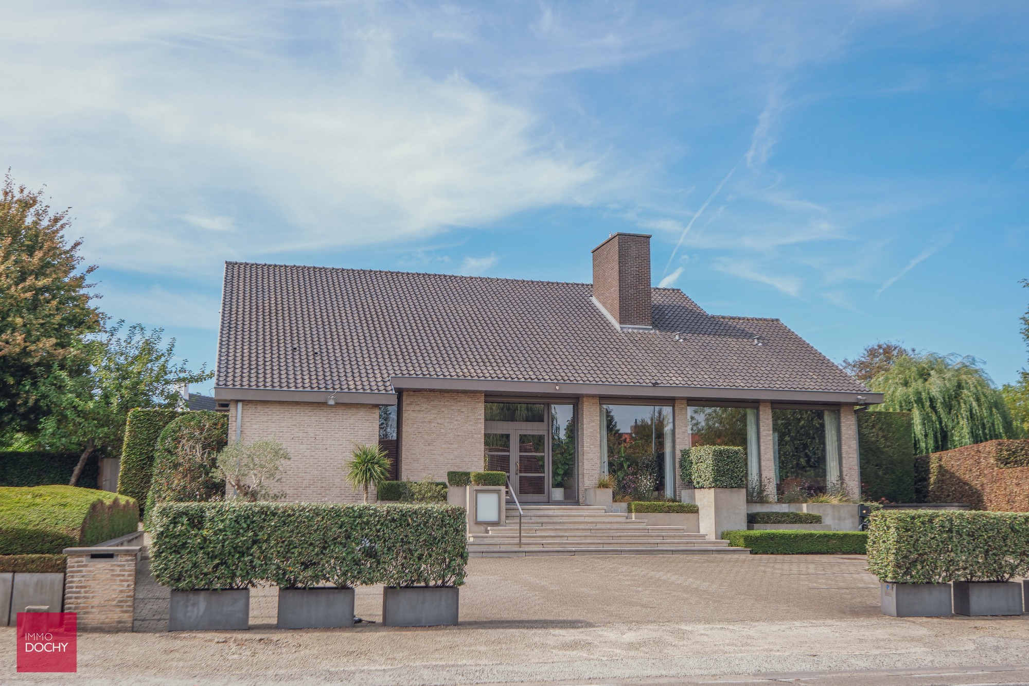 Commercieel gelegen handelspand / bureelgebouw /horecazaak te Izegem - foto 3