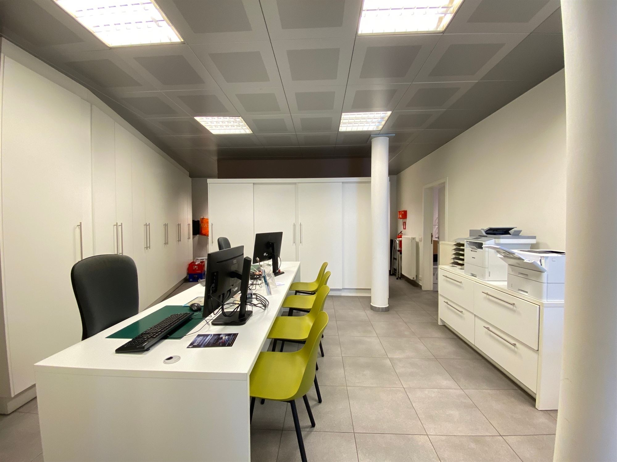 Bureaux - photo 5