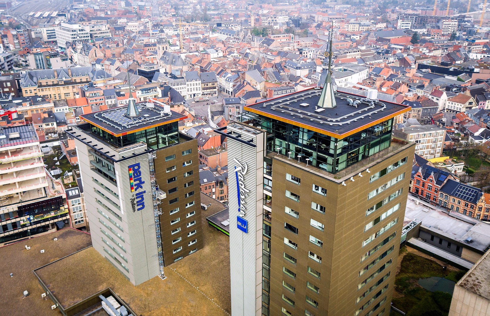 Appartement op de 11de verdieping van 127m² met twee slaapkamers - foto 1
