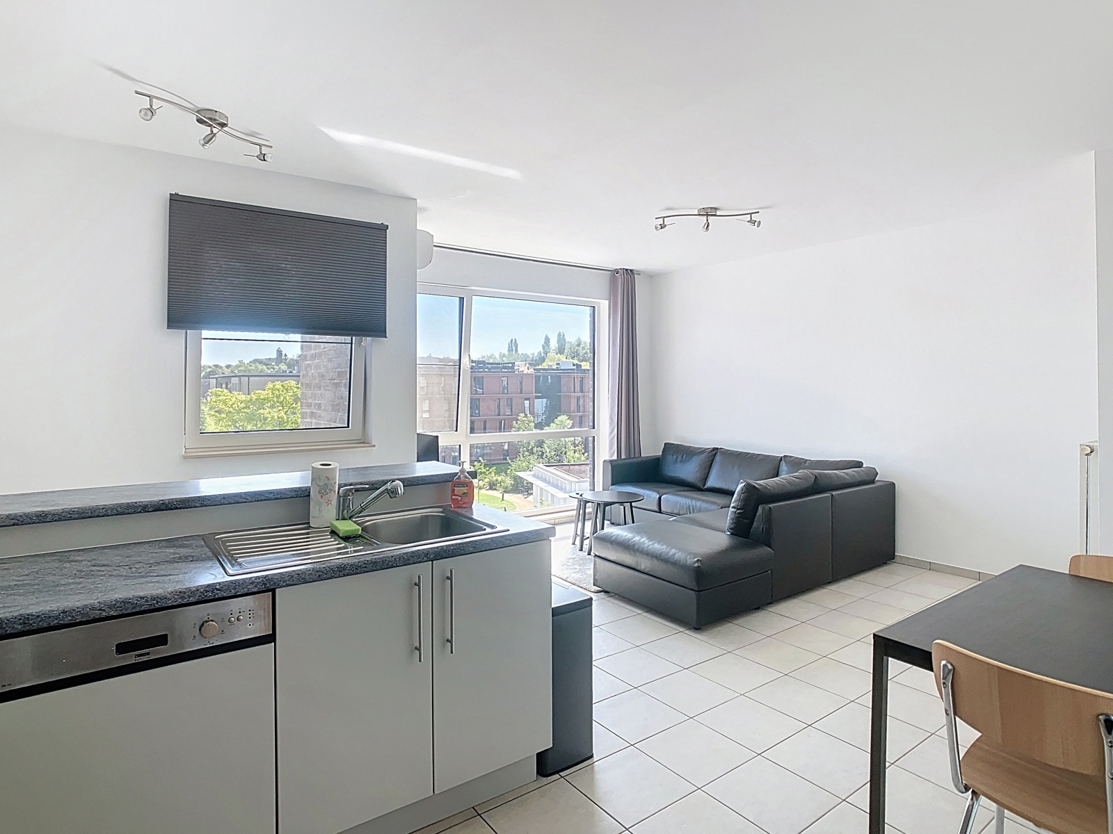 Bright duplex apartment near Leuven - photo 4