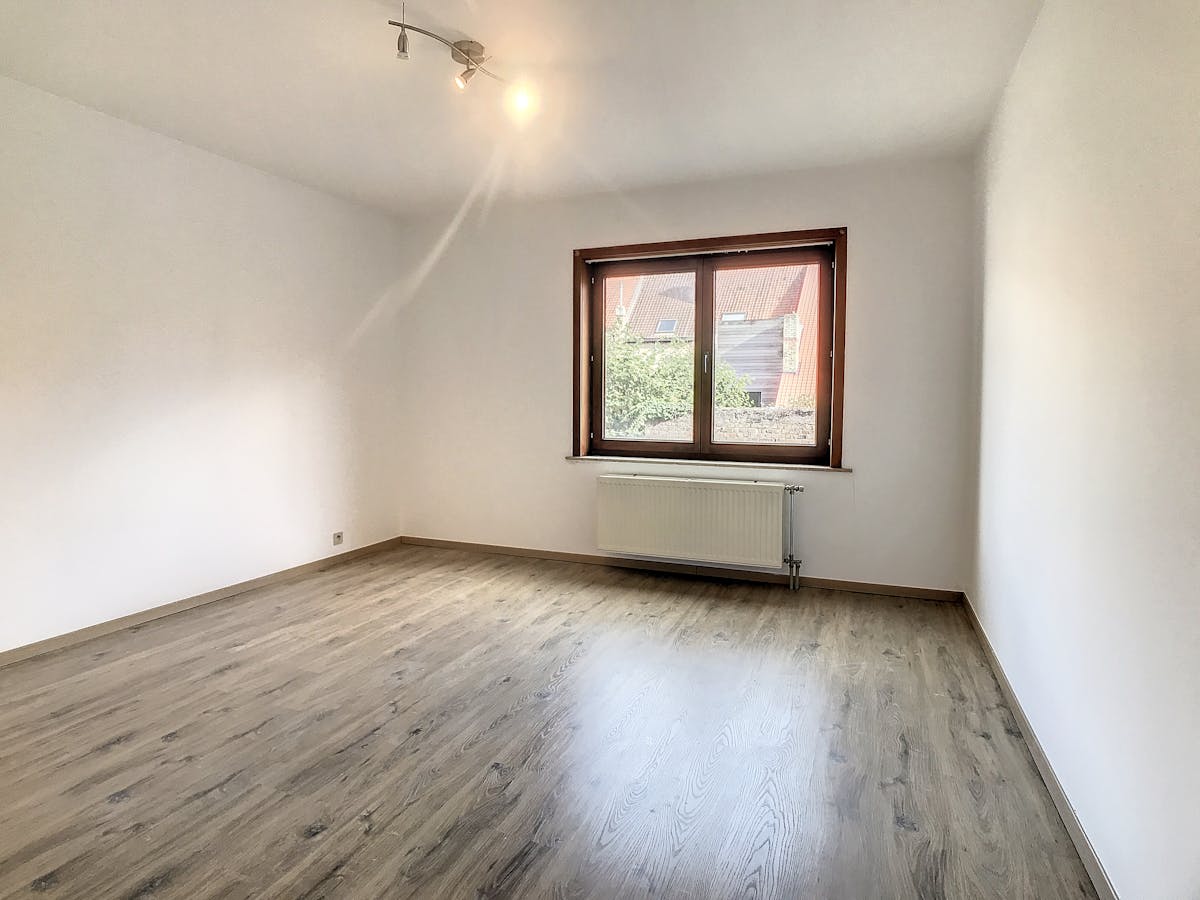 Three bedroom apartment for rent - photo 4