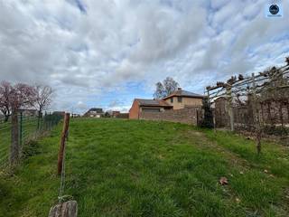 BOUWGROND VOOR HOBVraagprijs: 99.000 euro Deze zeer rustig gelegen grond op 11 are grond is gelegen in het rustige Voorde.Ligt in de nabijheid van...