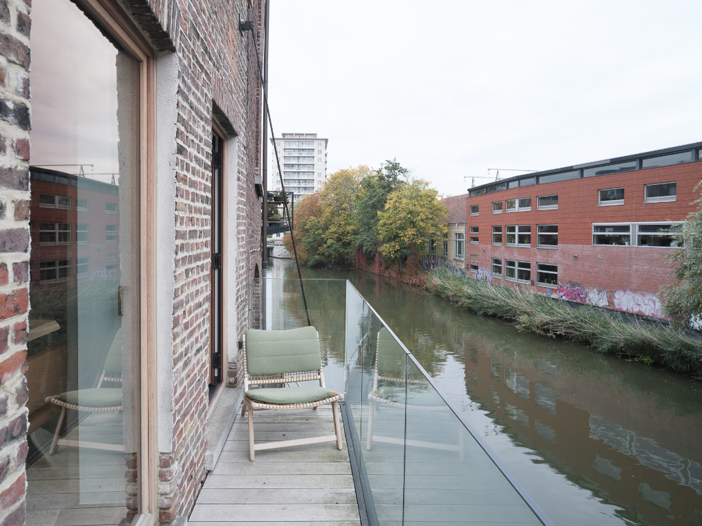 High-end luxe loft in het hart van de stad met zicht op het water - photo 2