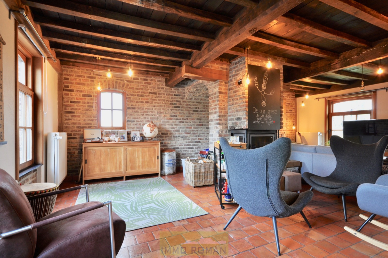 Ruime woning met tuin en bijgebouwen te Kluisbergen - foto 2