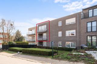 Te koop: ruim duplex appartement in Sint-Stevens-Woluwe, op de stadsrand met vrij zicht en nabij openbaar vervoer.Dit appartement (bouwjaar 2007)...