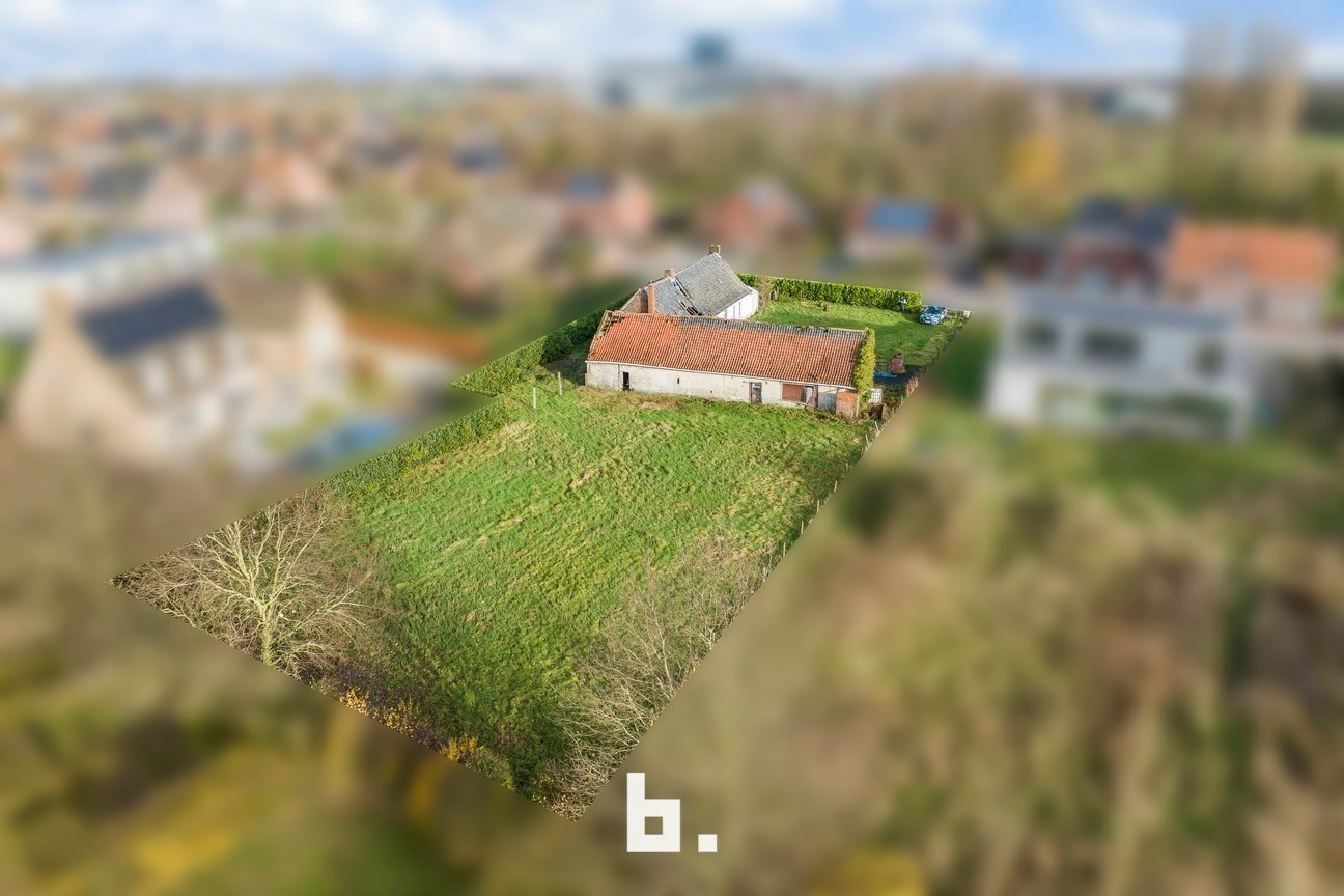 Renovatiepand met grond 2.215 m² - foto 3