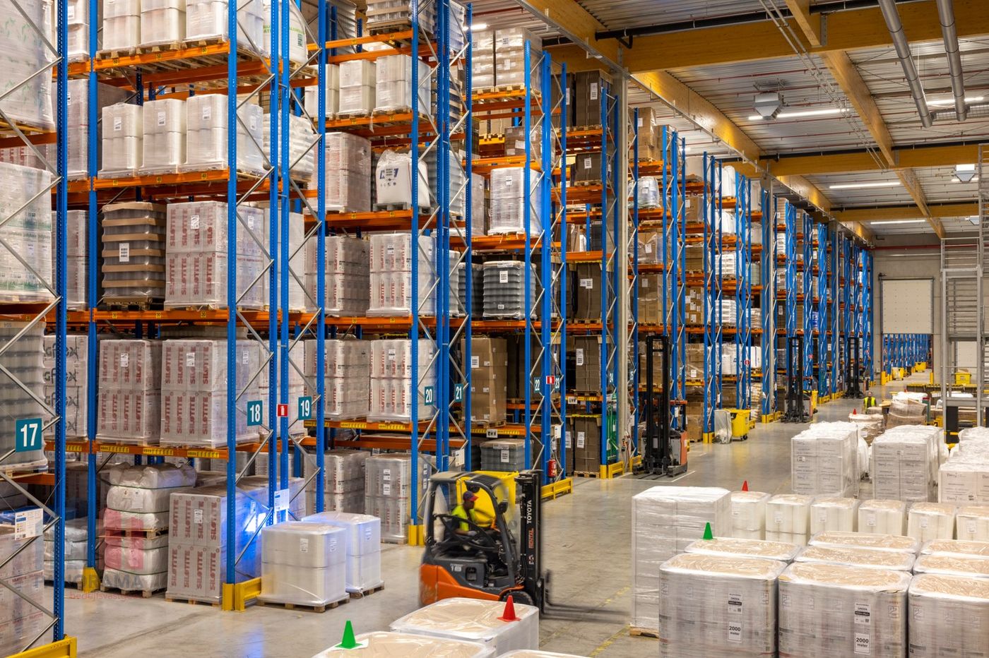 Strategisch gelegen logistieke loods van 3.500 m² - foto 2